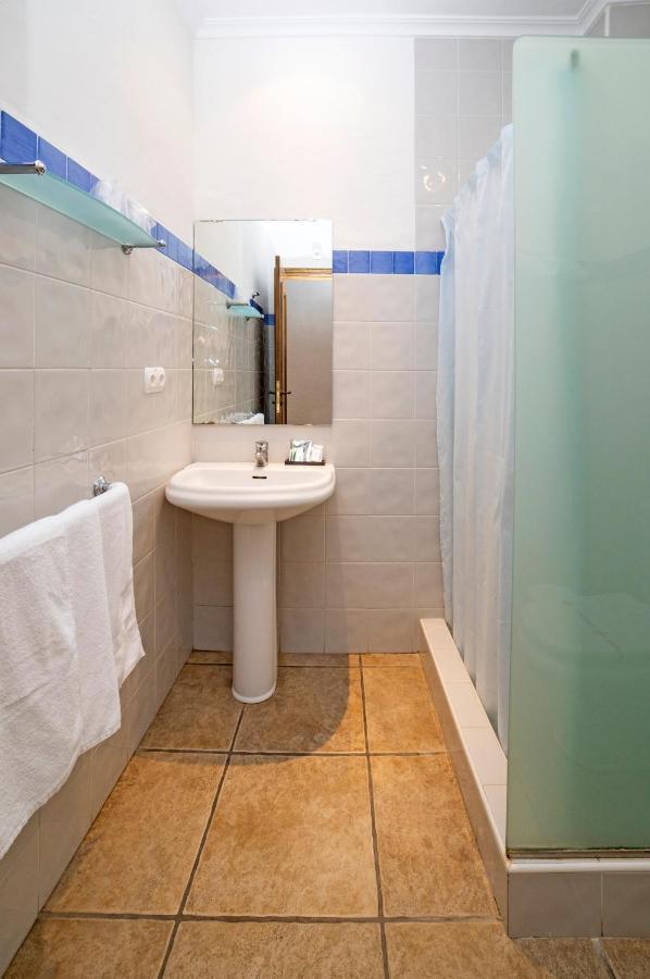 Hostal Tres Molins Jesus Pobre Kültér fotó